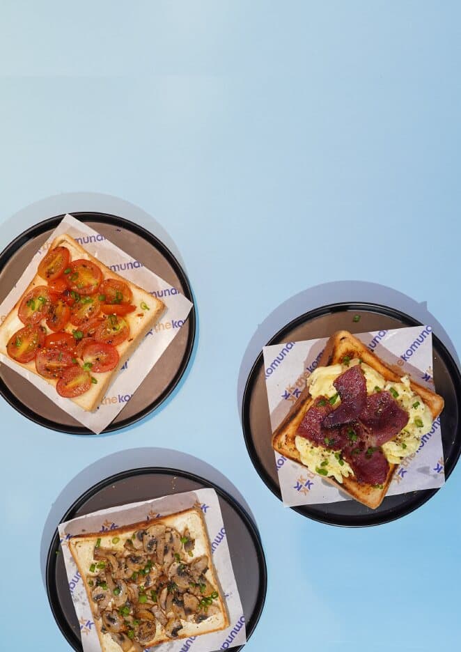 Toasts topped with tomato and cream cheese, beef streaky and egg, and mushroom
